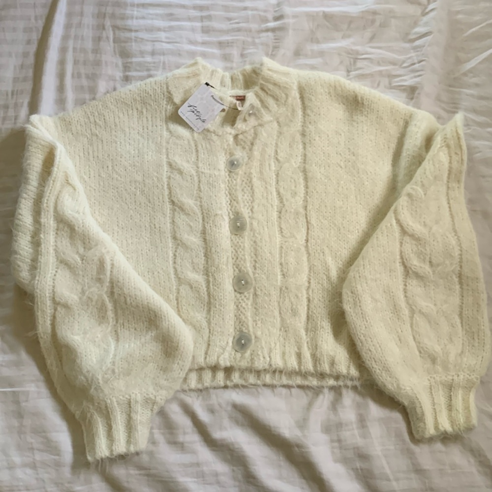 FREE PEOPLE SWEATER